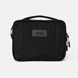 BNWT Ridge Toiletry Back in Royal Black